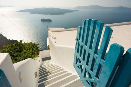 alexandre-o-grande-com-santorini-1294_0.jpg
